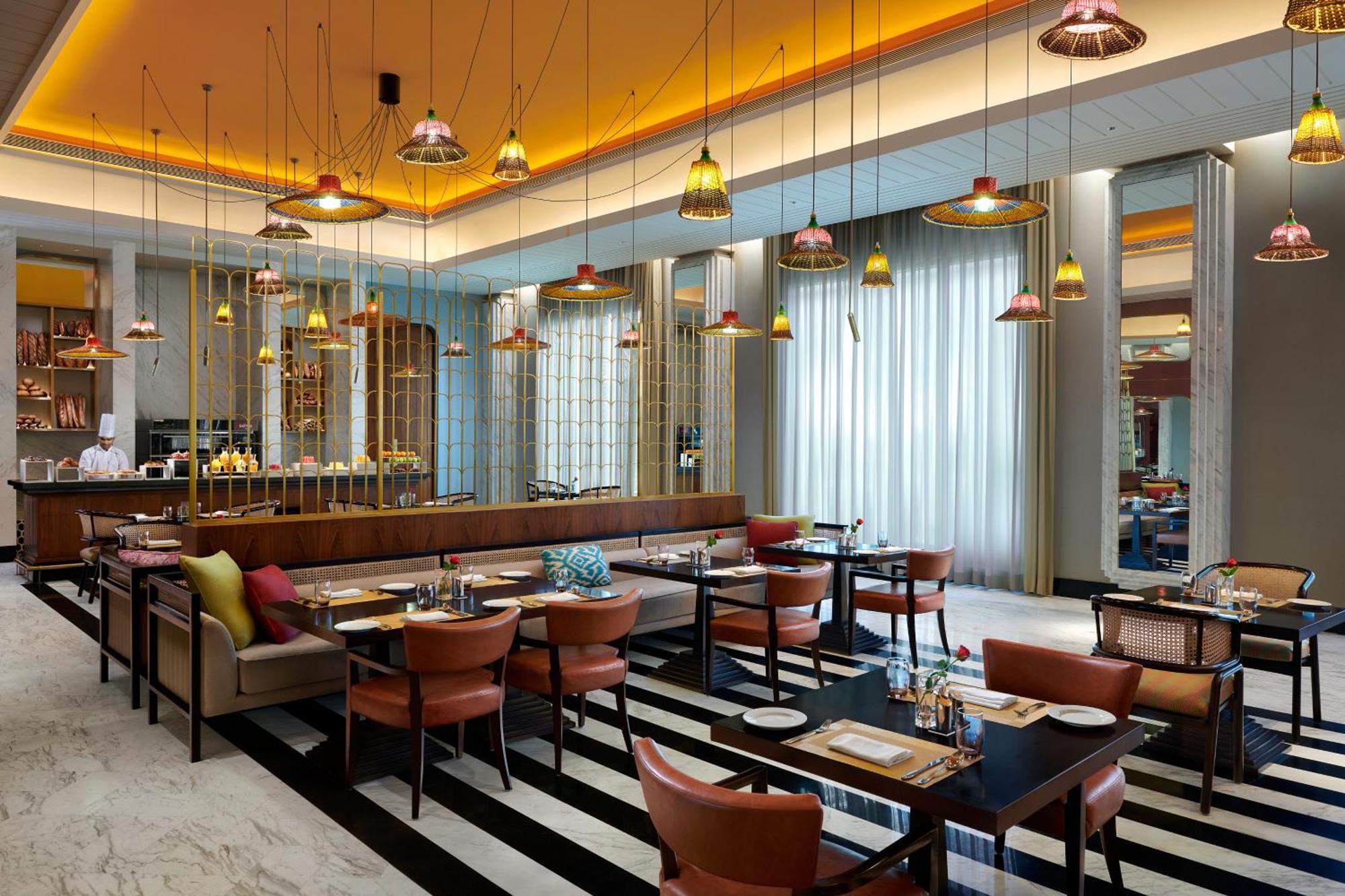 The Leela Gandhinagar Hotel Exterior foto
